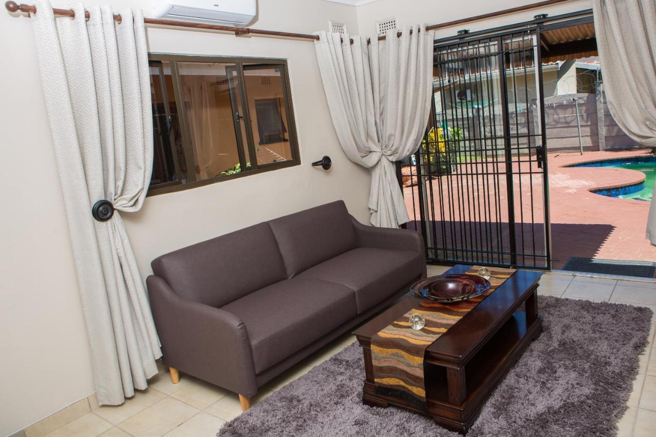 Dyna Guest House เดอร์บัน ภายนอก รูปภาพ