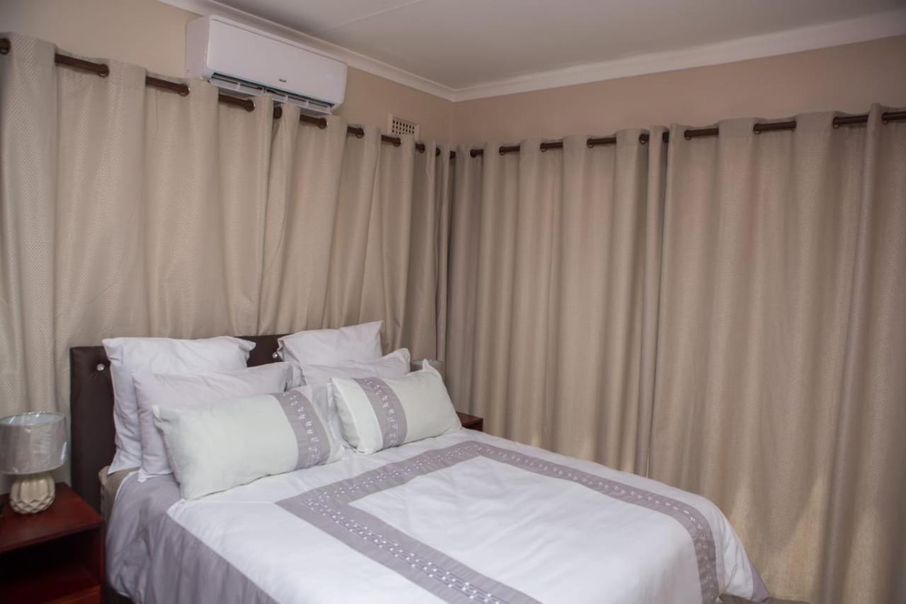 Dyna Guest House เดอร์บัน ภายนอก รูปภาพ